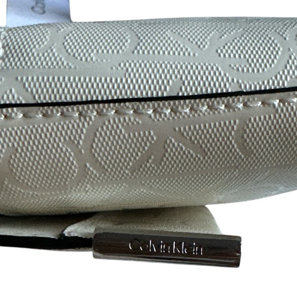 Calvin Klein White Crossbody Bag with Adjustable Strap and Flap Closure MSRP 128 - Picture 5 of 7